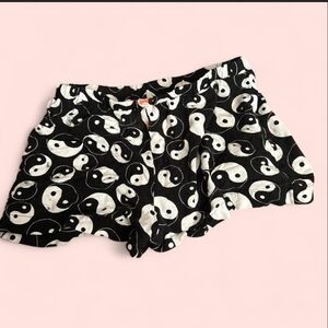 Black and White Yin Yang Women Shorts Rue 21